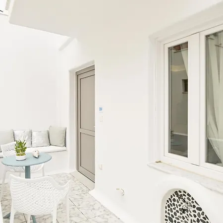Naxos Evilion Luxury Apartments&suites *