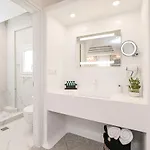 Naxos Evilion Luxury & * Naxos City