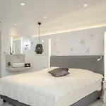 Naxos Evilion Luxury & Naxos City
