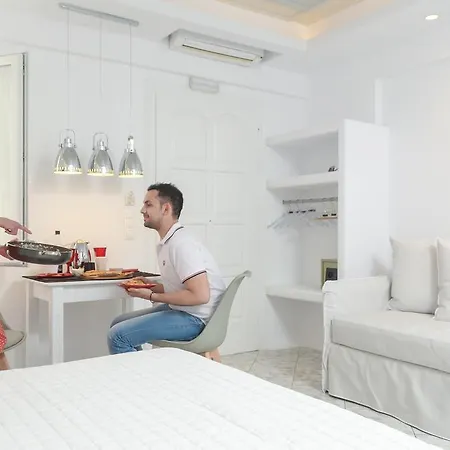 Naxos Evilion Luxury & *